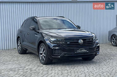 Внедорожник / Кроссовер Volkswagen Touareg 2019 в 