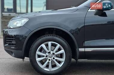 Позашляховик / Кросовер Volkswagen Touareg 2012 в 