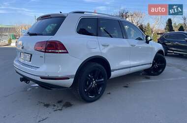 Позашляховик / Кросовер Volkswagen Touareg 2017 в 