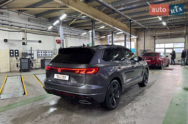 Внедорожник / Кроссовер Volkswagen Touareg 2023 в 