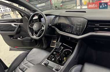 Внедорожник / Кроссовер Volkswagen Touareg 2023 в 