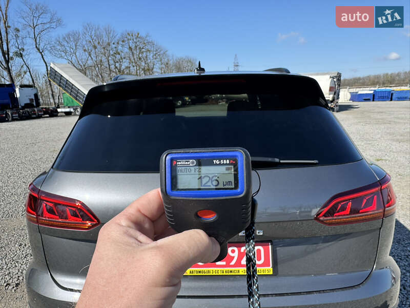 Позашляховик / Кросовер Volkswagen Touareg 2019 в Умані