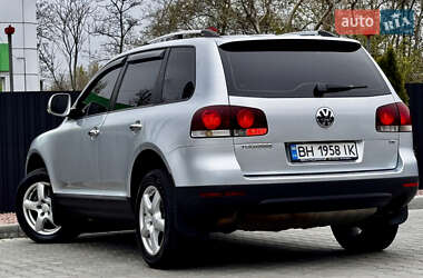 Позашляховик / Кросовер Volkswagen Touareg 2008 в 