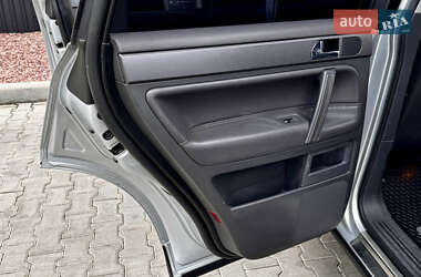 Позашляховик / Кросовер Volkswagen Touareg 2008 в 