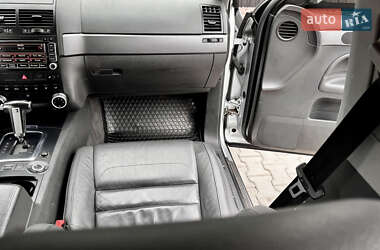 Позашляховик / Кросовер Volkswagen Touareg 2008 в 
