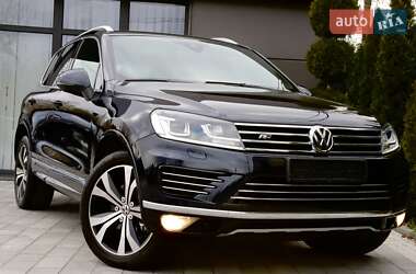 Позашляховик / Кросовер Volkswagen Touareg 2016 в 