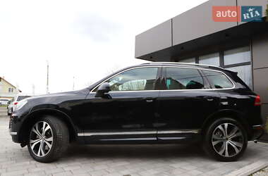 Позашляховик / Кросовер Volkswagen Touareg 2016 в 