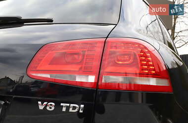 Позашляховик / Кросовер Volkswagen Touareg 2016 в 