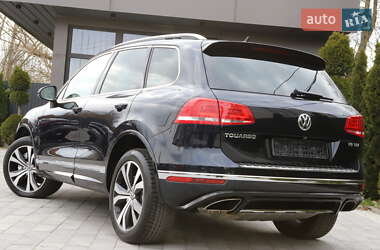 Позашляховик / Кросовер Volkswagen Touareg 2016 в 