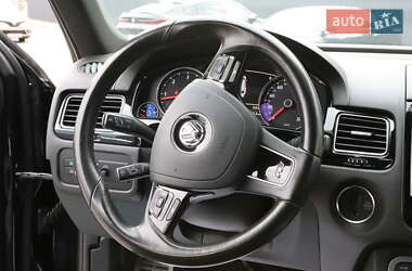 Позашляховик / Кросовер Volkswagen Touareg 2016 в 