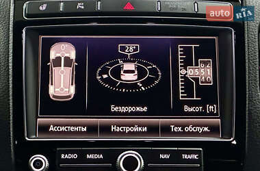 Позашляховик / Кросовер Volkswagen Touareg 2017 в 