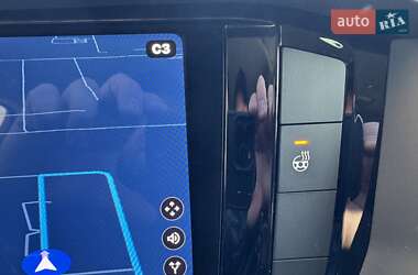 Внедорожник / Кроссовер Volkswagen Touareg 2019 в 