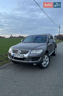 Позашляховик / Кросовер Volkswagen Touareg 2008 в Харкові