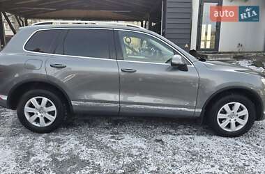 Внедорожник / Кроссовер Volkswagen Touareg 2015 в 