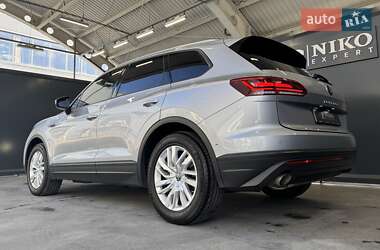 Позашляховик / Кросовер Volkswagen Touareg 2021 в 