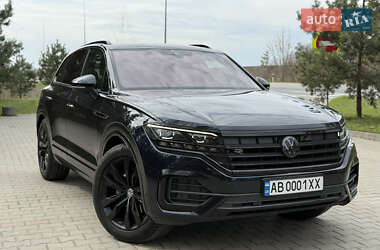 Позашляховик / Кросовер Volkswagen Touareg 2018 в 