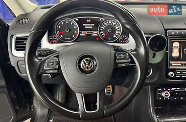 Внедорожник / Кроссовер Volkswagen Touareg 2016 в 