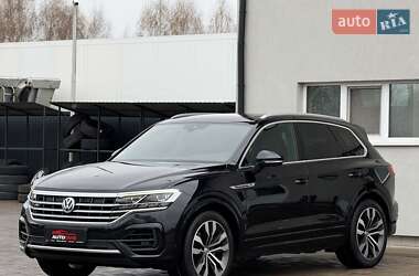 Позашляховик / Кросовер Volkswagen Touareg 2018 в 