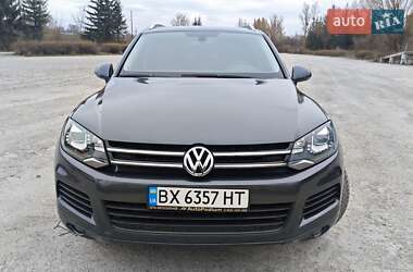 Позашляховик / Кросовер Volkswagen Touareg 2012 в 