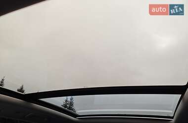 Позашляховик / Кросовер Volkswagen Touareg 2012 в 