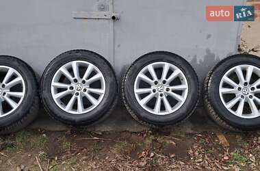 Внедорожник / Кроссовер Volkswagen Touareg 2015 в 