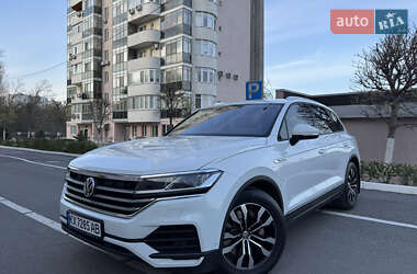 Внедорожник / Кроссовер Volkswagen Touareg 2020 в Харькове