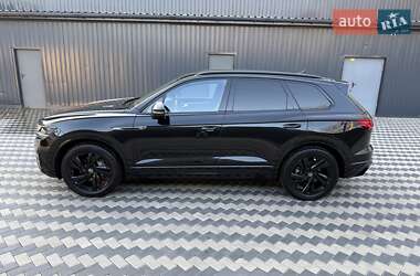 Позашляховик / Кросовер Volkswagen Touareg 2023 в 
