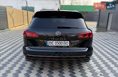 Позашляховик / Кросовер Volkswagen Touareg 2023 в 