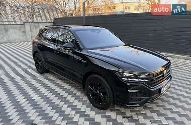 Позашляховик / Кросовер Volkswagen Touareg 2023 в 