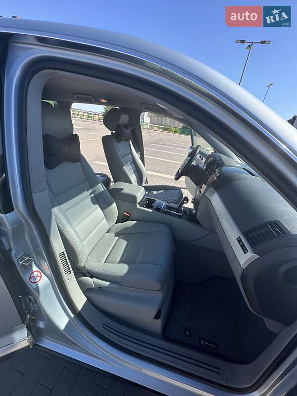 Внедорожник / Кроссовер Volkswagen Touareg 2006 в Киеве фото 19 Внедорожник / Кроссовер Volkswagen Touareg 2006 в Киеве