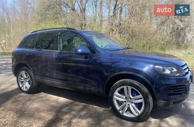Позашляховик / Кросовер Volkswagen Touareg 2013 в 