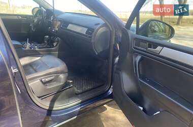 Позашляховик / Кросовер Volkswagen Touareg 2013 в 