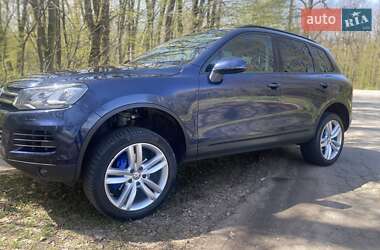 Позашляховик / Кросовер Volkswagen Touareg 2013 в 