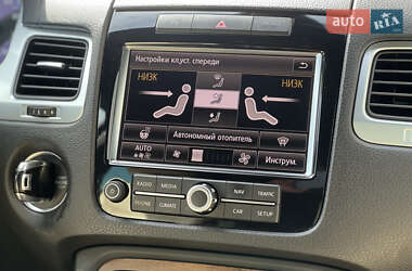 Внедорожник / Кроссовер Volkswagen Touareg 2012 в 