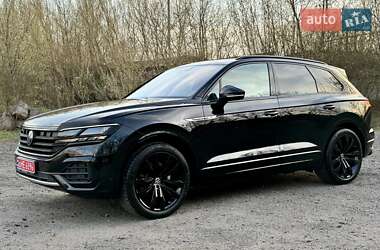 Внедорожник / Кроссовер Volkswagen Touareg 2021 в 