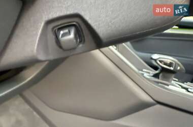 Внедорожник / Кроссовер Volkswagen Touareg 2021 в 