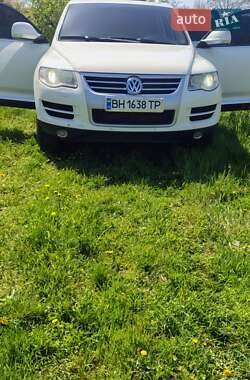 Позашляховик / Кросовер Volkswagen Touareg 2008 в 