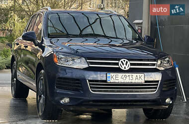 Внедорожник / Кроссовер Volkswagen Touareg 2012 в 