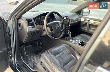 Позашляховик / Кросовер Volkswagen Touareg 2005 в 
