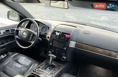 Позашляховик / Кросовер Volkswagen Touareg 2005 в 