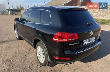 Внедорожник / Кроссовер Volkswagen Touareg 2012 в 