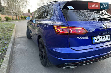 Внедорожник / Кроссовер Volkswagen Touareg 2021 в 