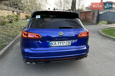 Внедорожник / Кроссовер Volkswagen Touareg 2021 в 