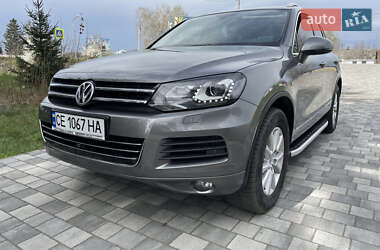 Внедорожник / Кроссовер Volkswagen Touareg 2011 в 