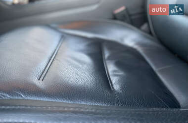 Внедорожник / Кроссовер Volkswagen Touareg 2011 в 