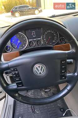 Внедорожник / Кроссовер Volkswagen Touareg 2007 в 