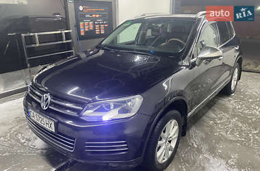 Позашляховик / Кросовер Volkswagen Touareg 2011 в 