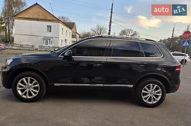 Внедорожник / Кроссовер Volkswagen Touareg 2012 в 