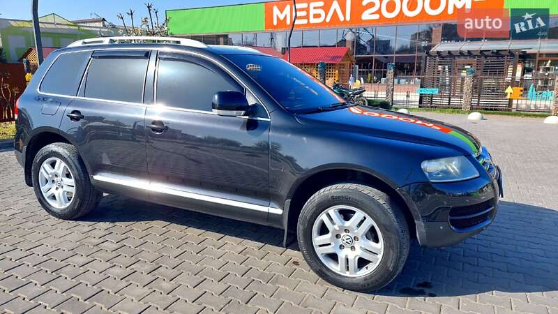 Внедорожник / Кроссовер Volkswagen Touareg 2006 в 