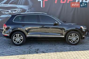 Внедорожник / Кроссовер Volkswagen Touareg 2016 в 